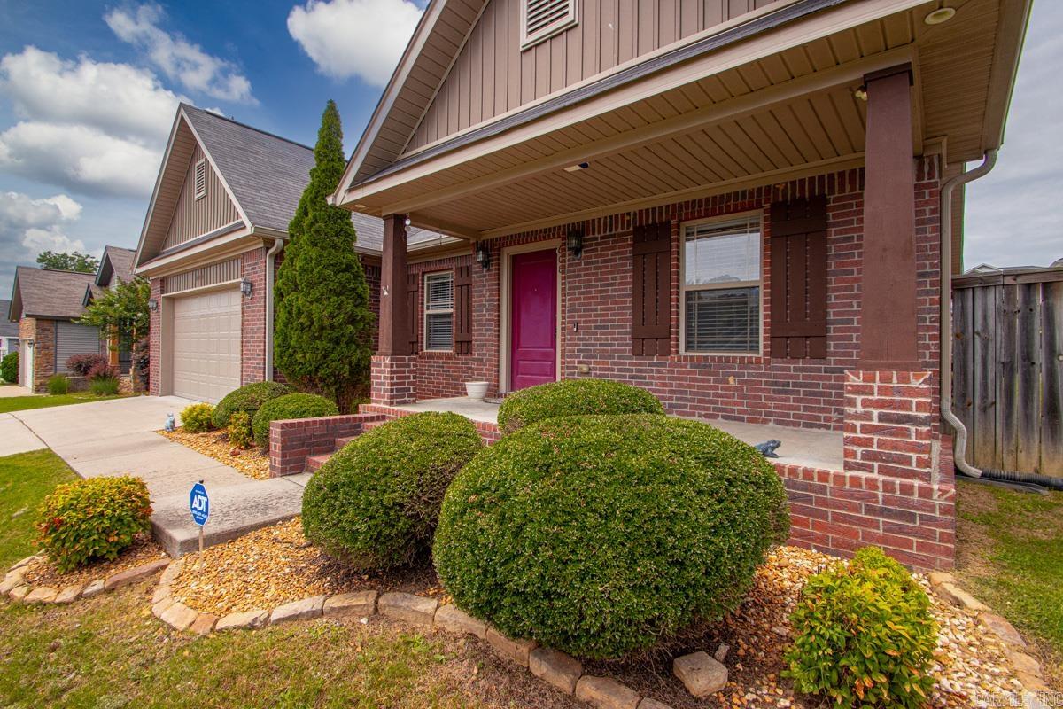 608 Surrey Lane