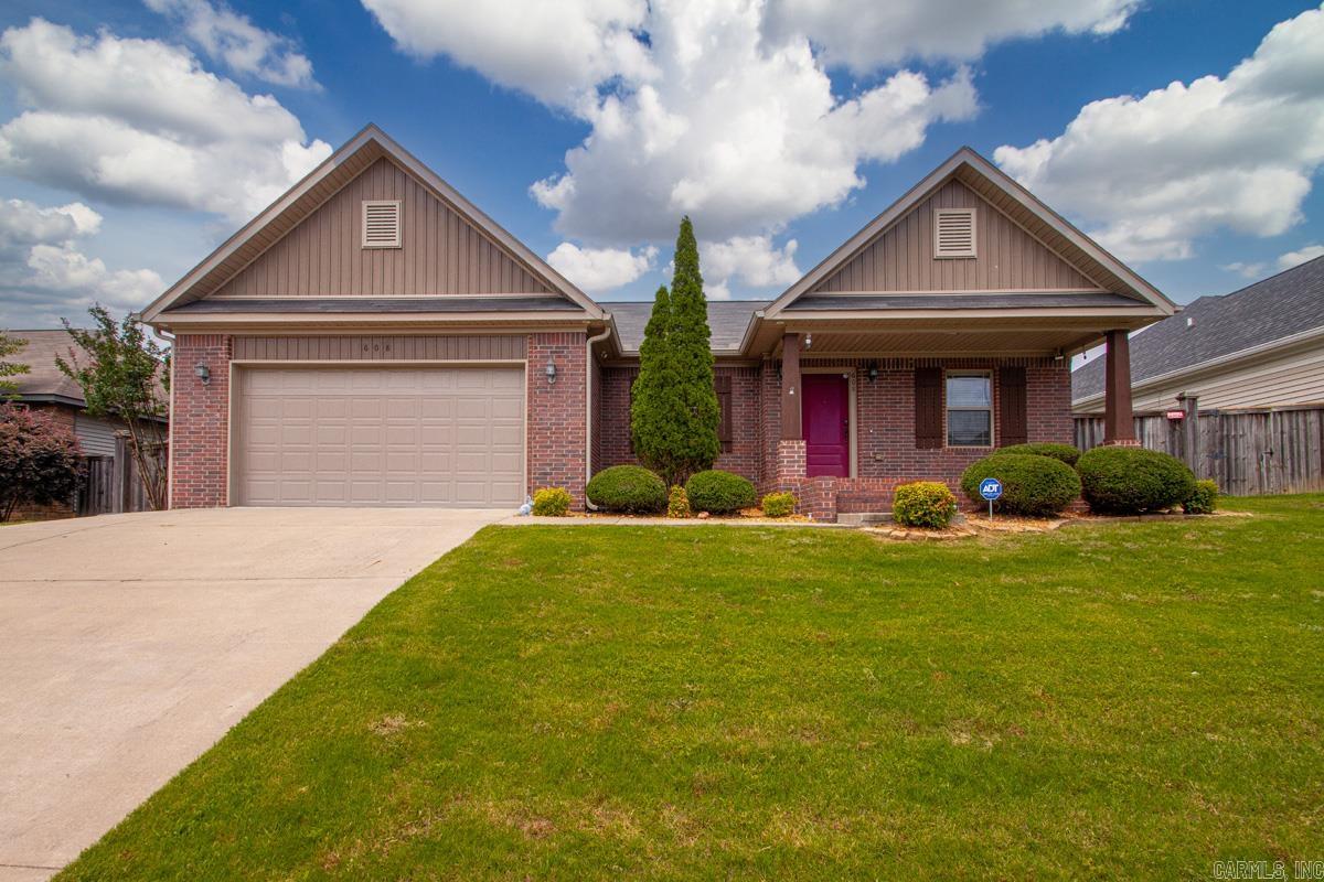 608 Surrey Lane