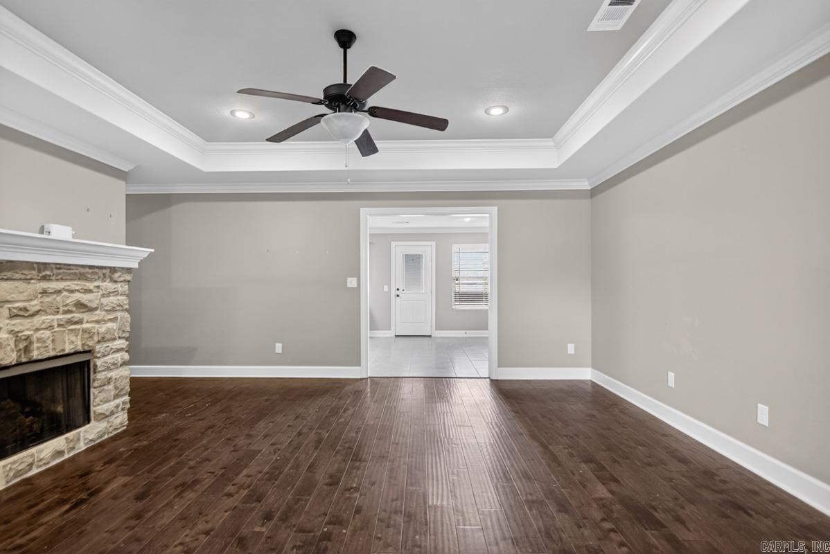 608 Surrey Lane