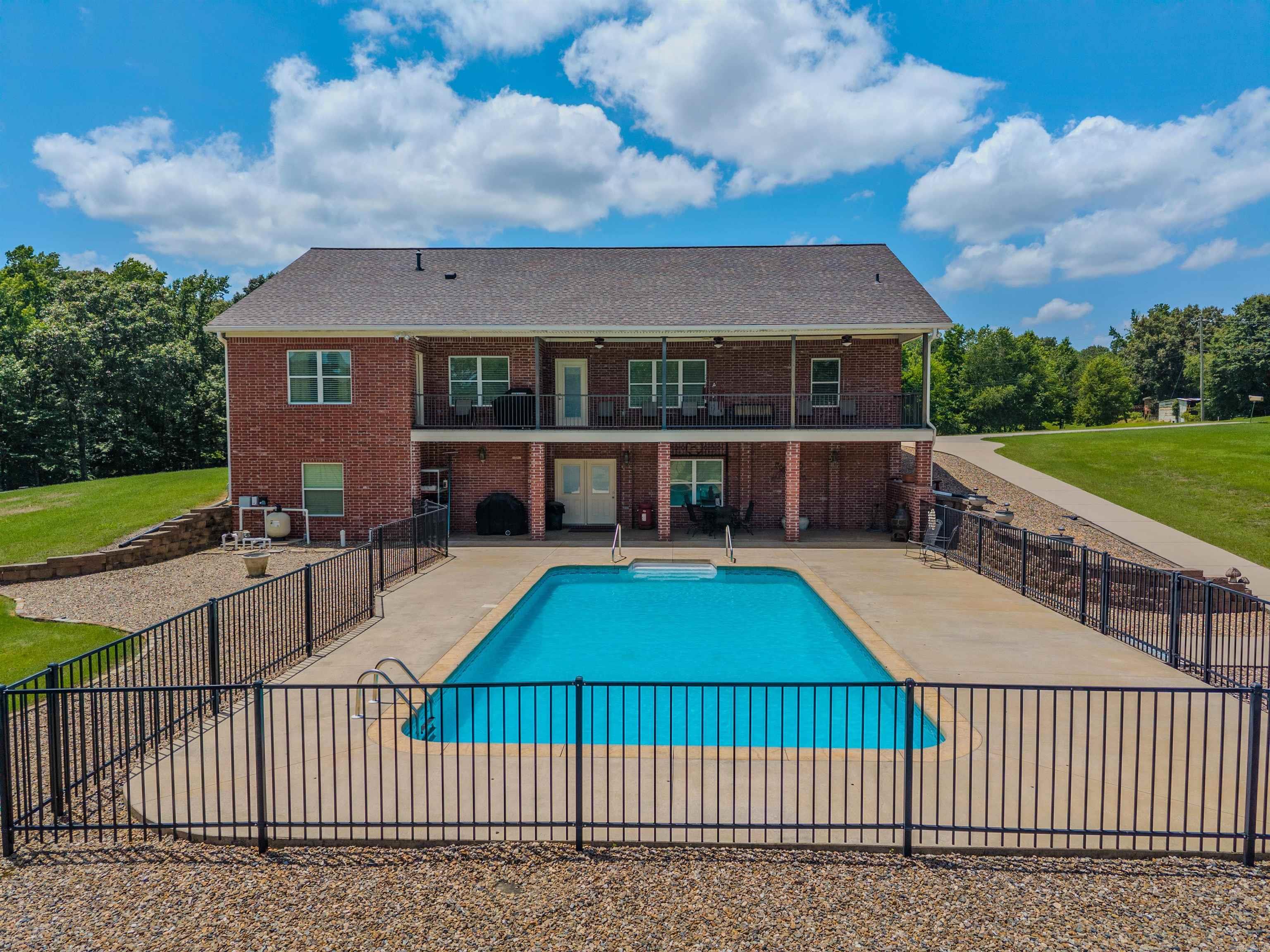 3225 Social Hill Road