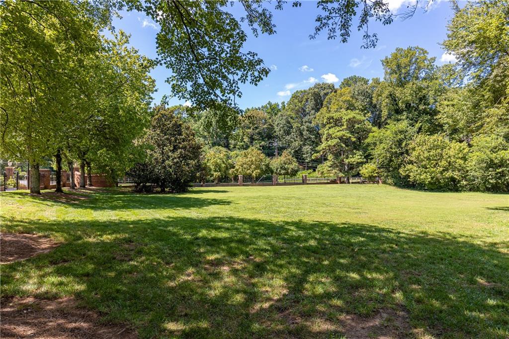 1 Spinning House Place NW