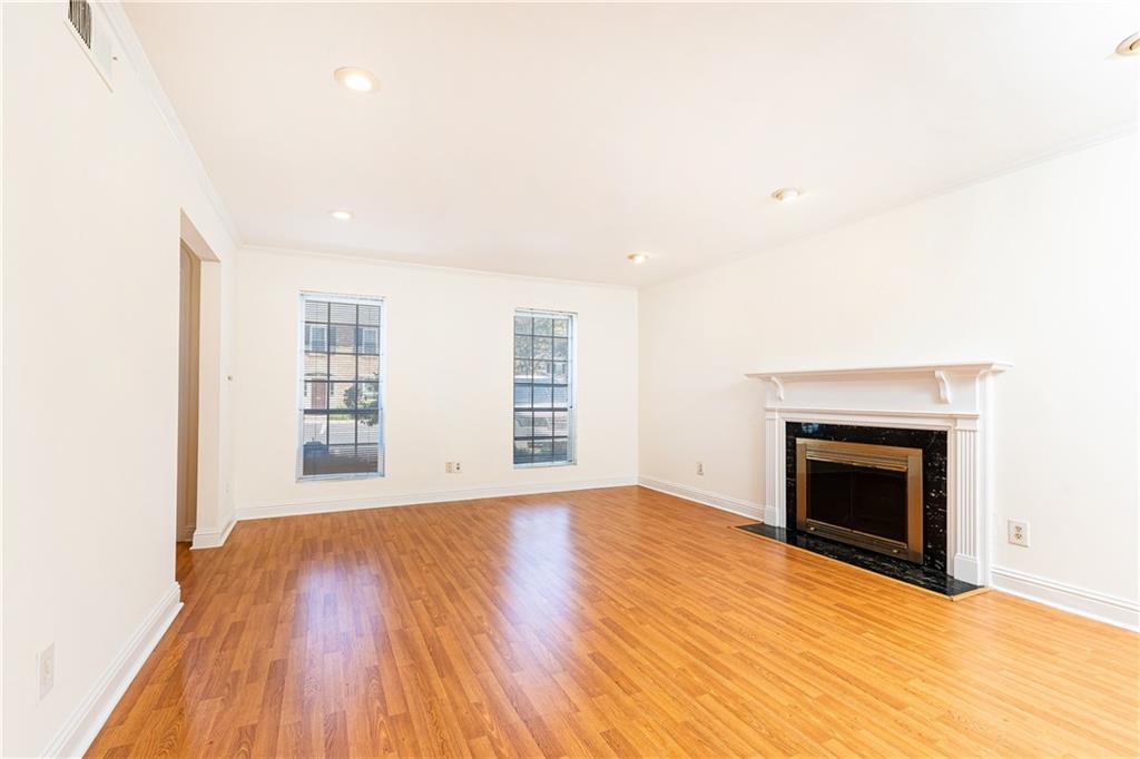 1 Spinning House Place NW