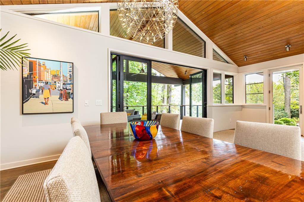 5270 Mount Vernon Parkway