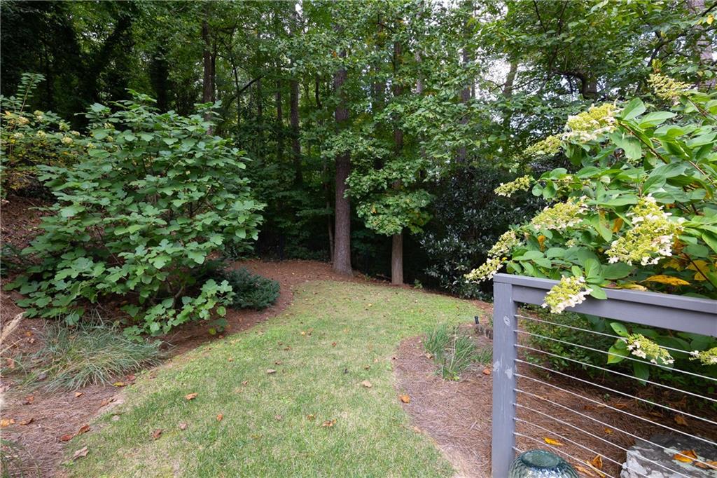 5270 Mount Vernon Parkway