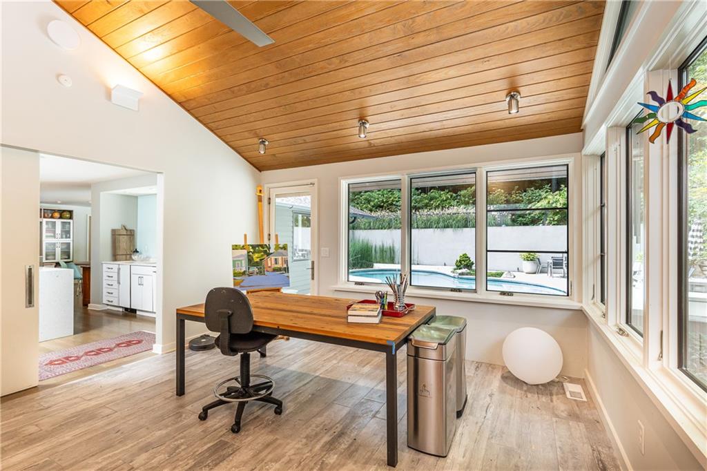 5270 Mount Vernon Parkway