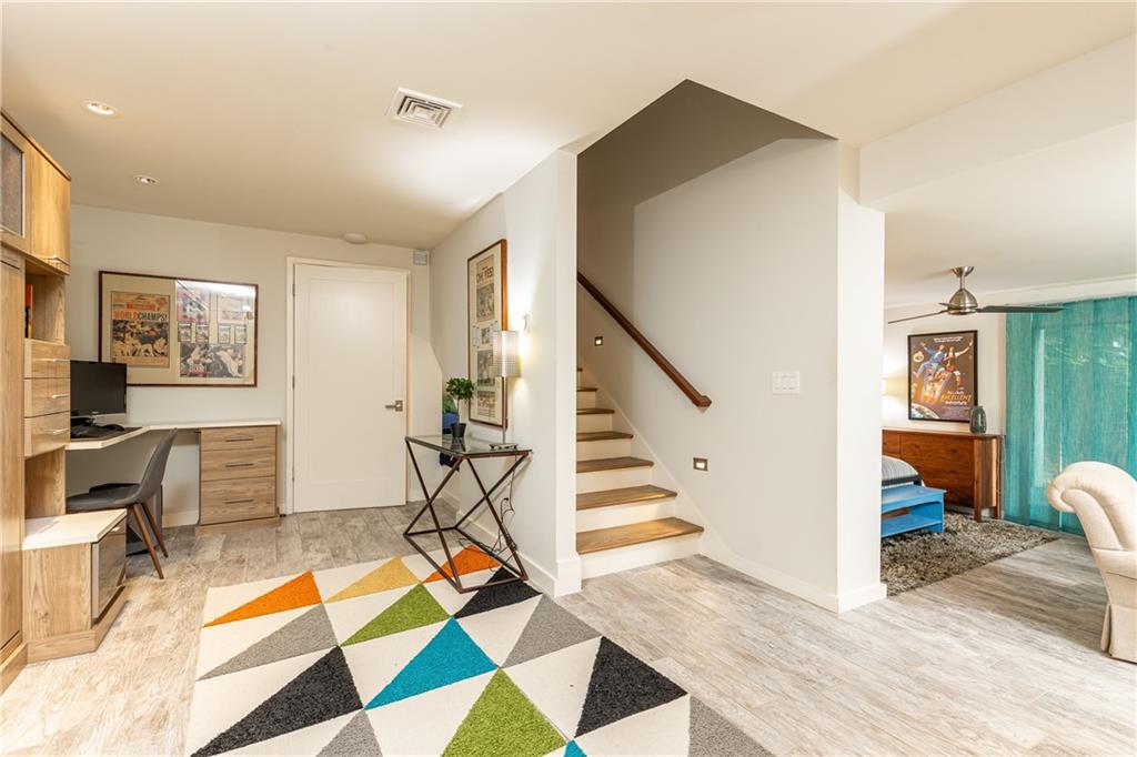 5270 Mount Vernon Parkway