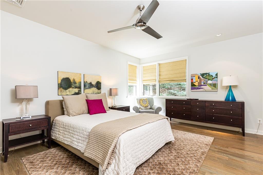 5270 Mount Vernon Parkway