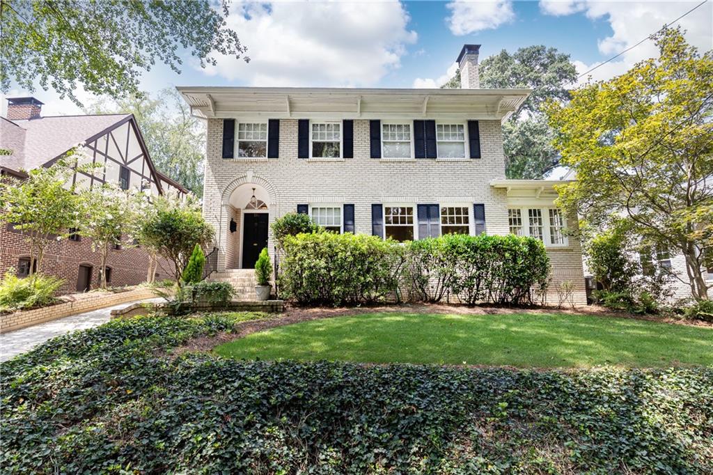 116 Huntington Road NE