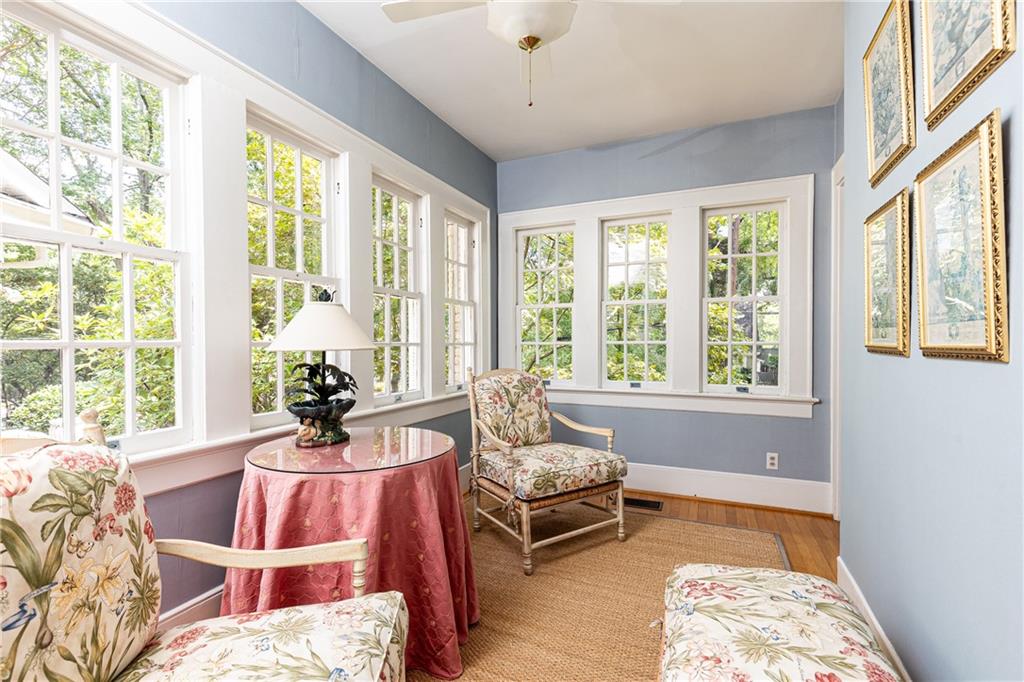 116 Huntington Road NE