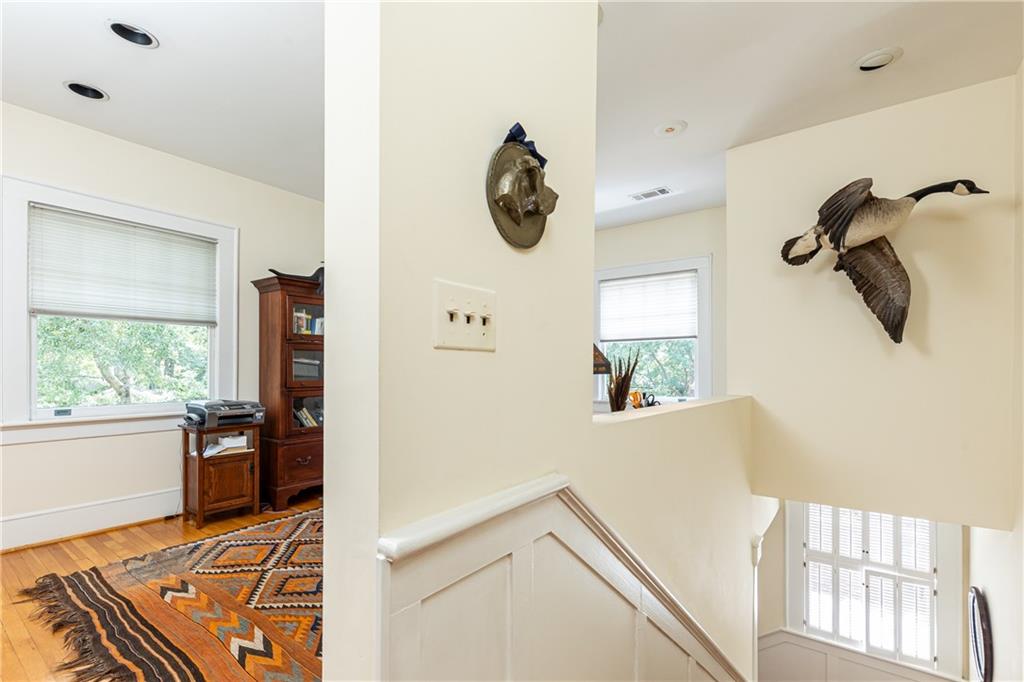 116 Huntington Road NE