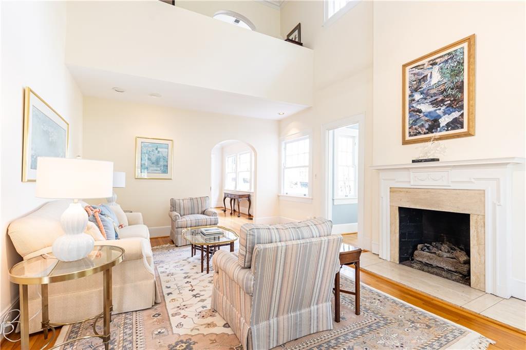 116 Huntington Road NE