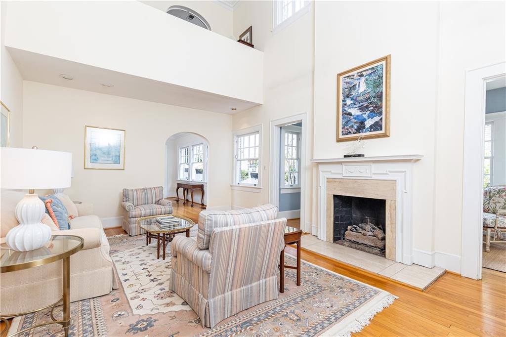 116 Huntington Road NE