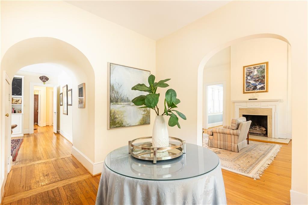 116 Huntington Road NE