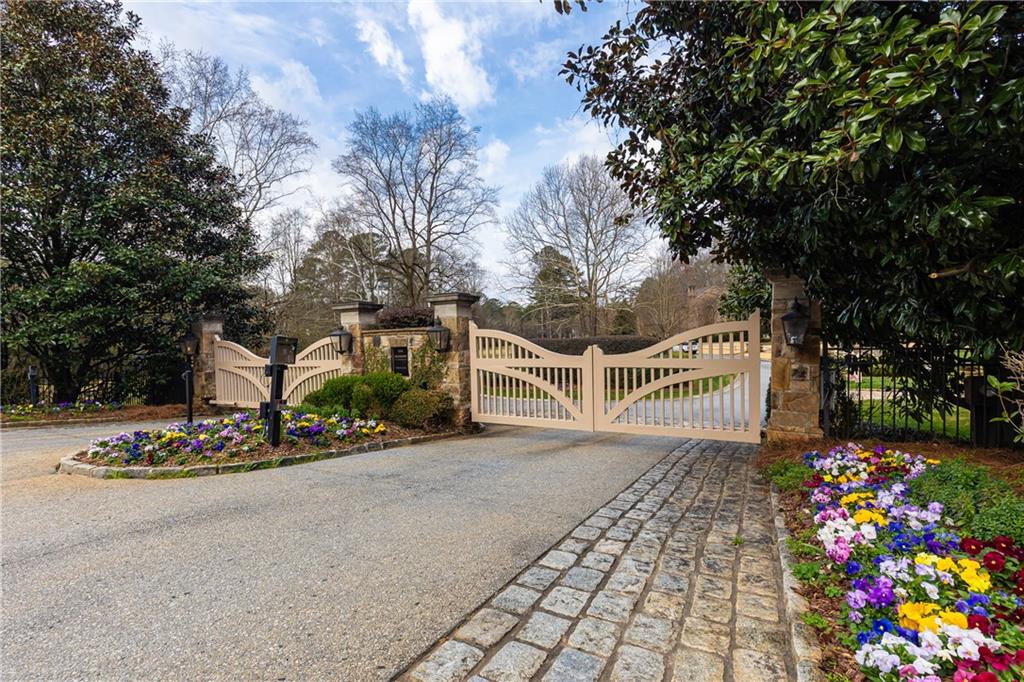 5374 Long Island Drive NW