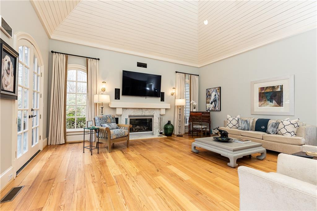 5374 Long Island Drive NW