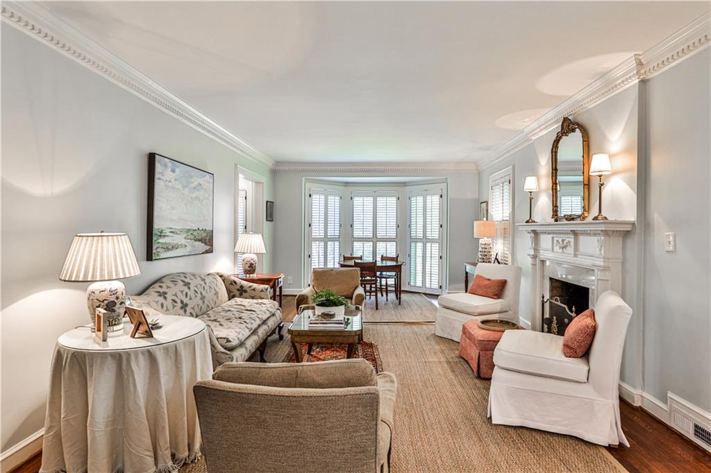 3037 W Pine Valley Road NW