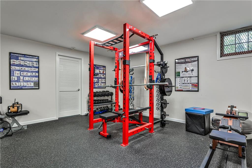 3037 W Pine Valley Road NW