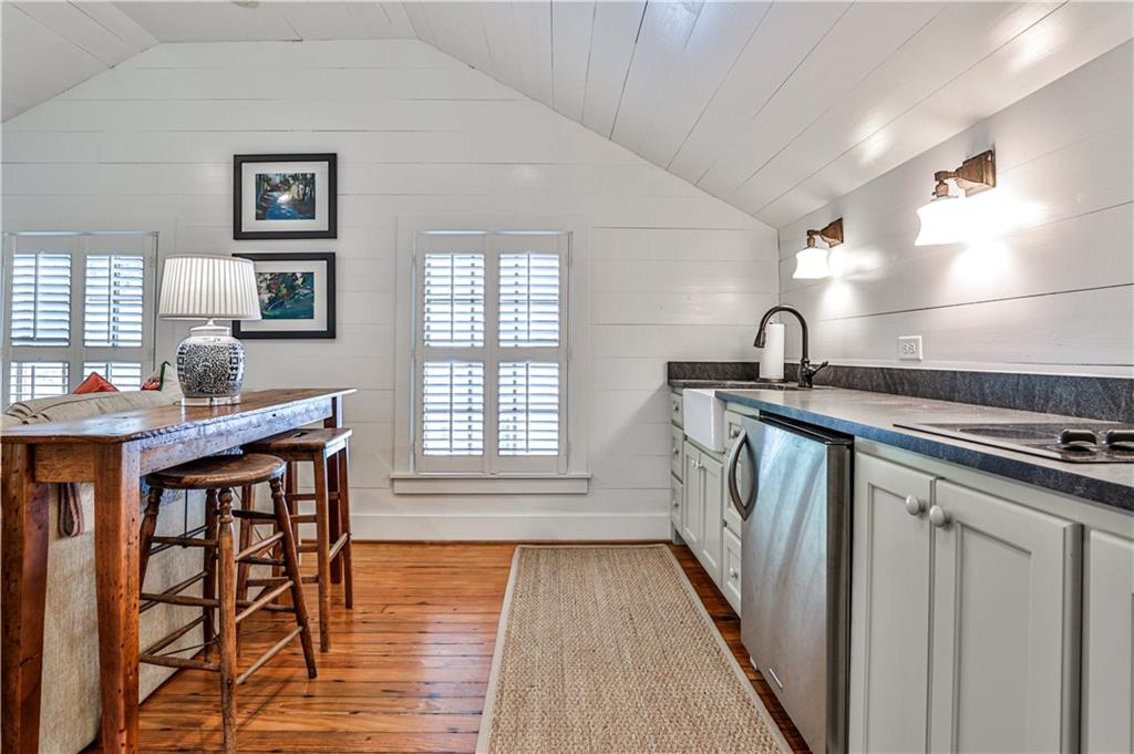 3037 W Pine Valley Road NW