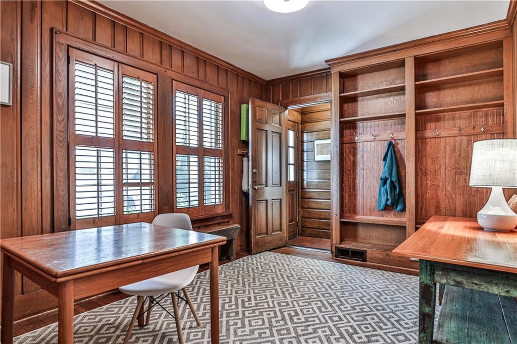 3037 W Pine Valley Road NW