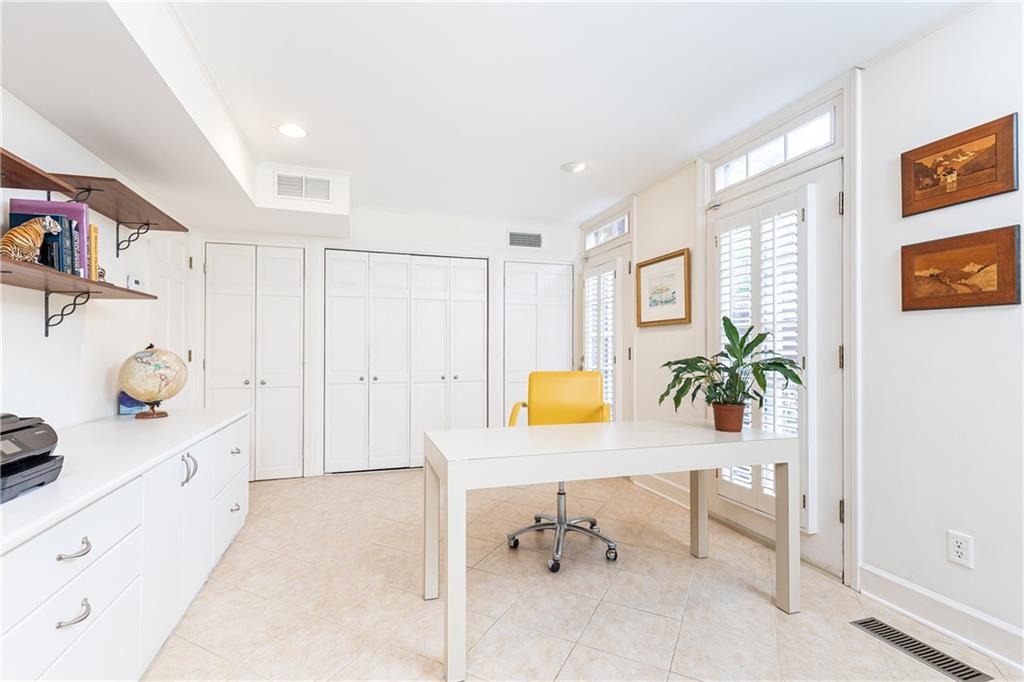 2 Muscogee Avenue NW