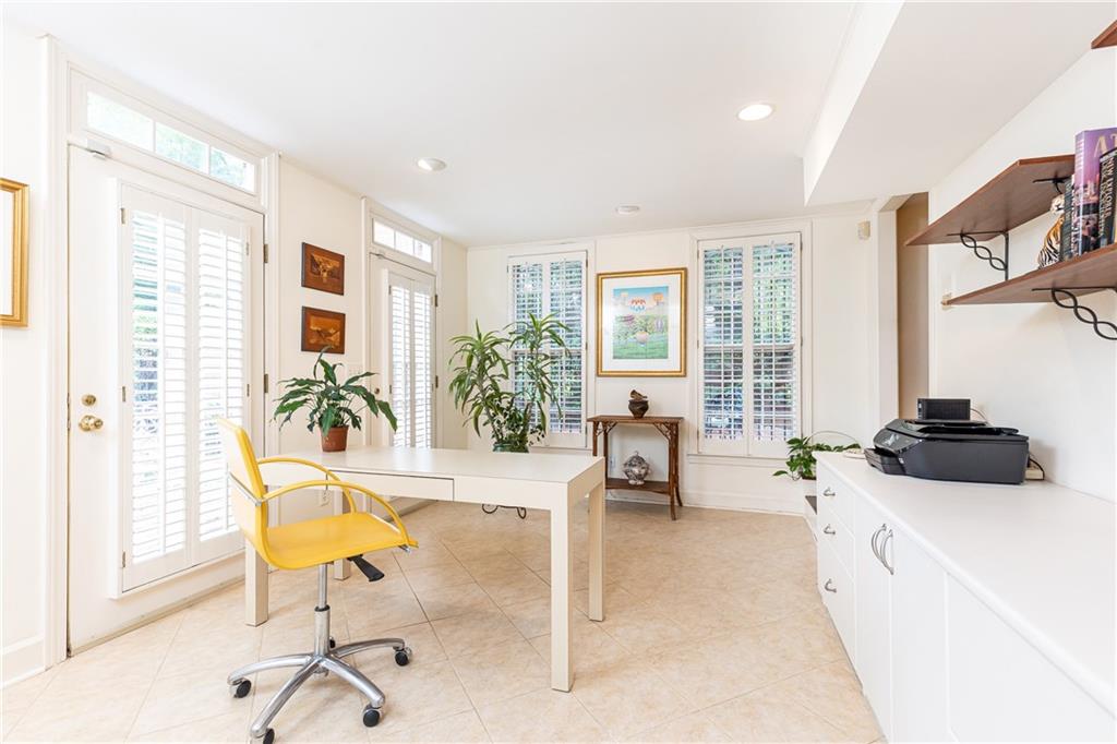 2 Muscogee Avenue NW