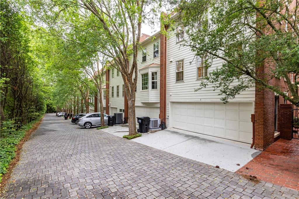 2 Muscogee Avenue NW