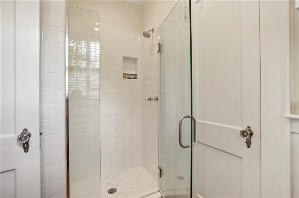 125 Huntington Road NE