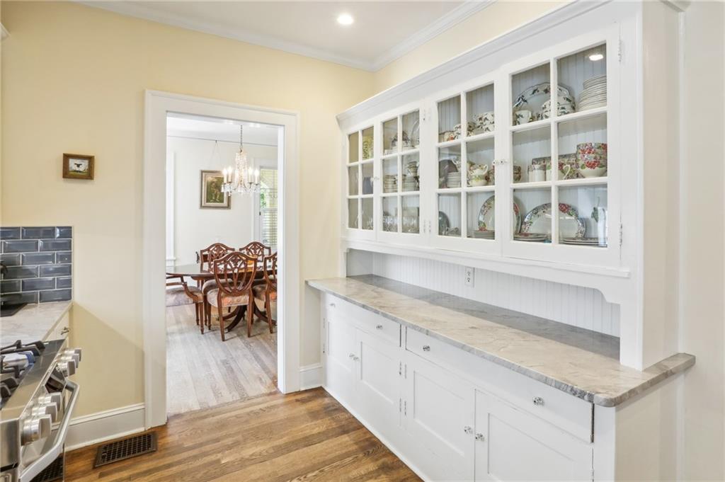 125 Huntington Road NE