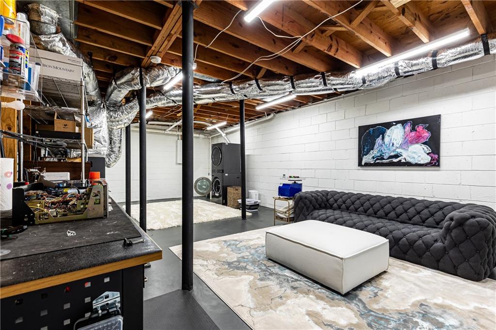 7220 Twin Branch Road