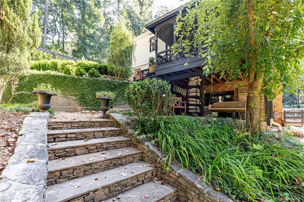 7220 Twin Branch Road