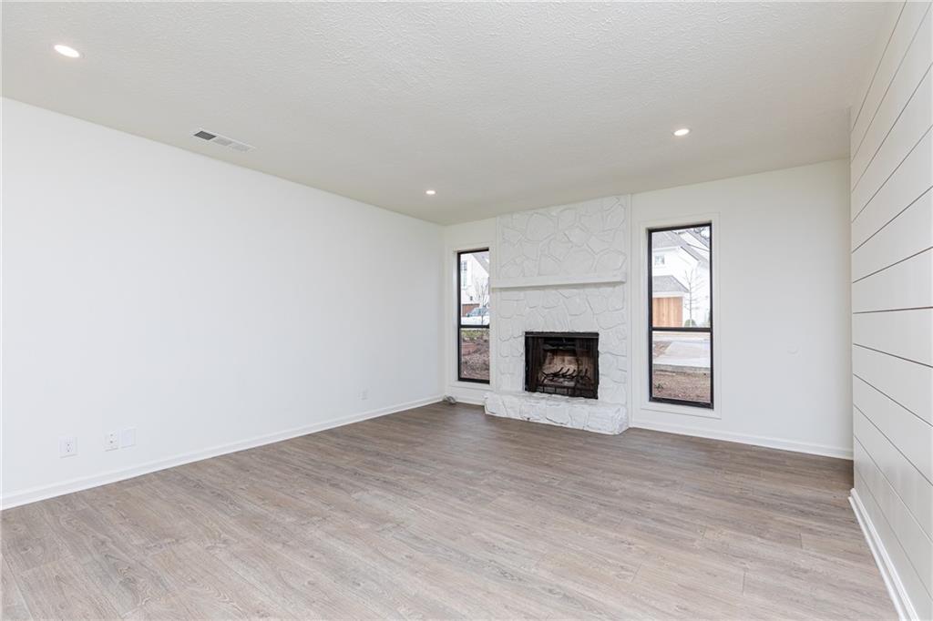 1601 Walker Street SE Unit B