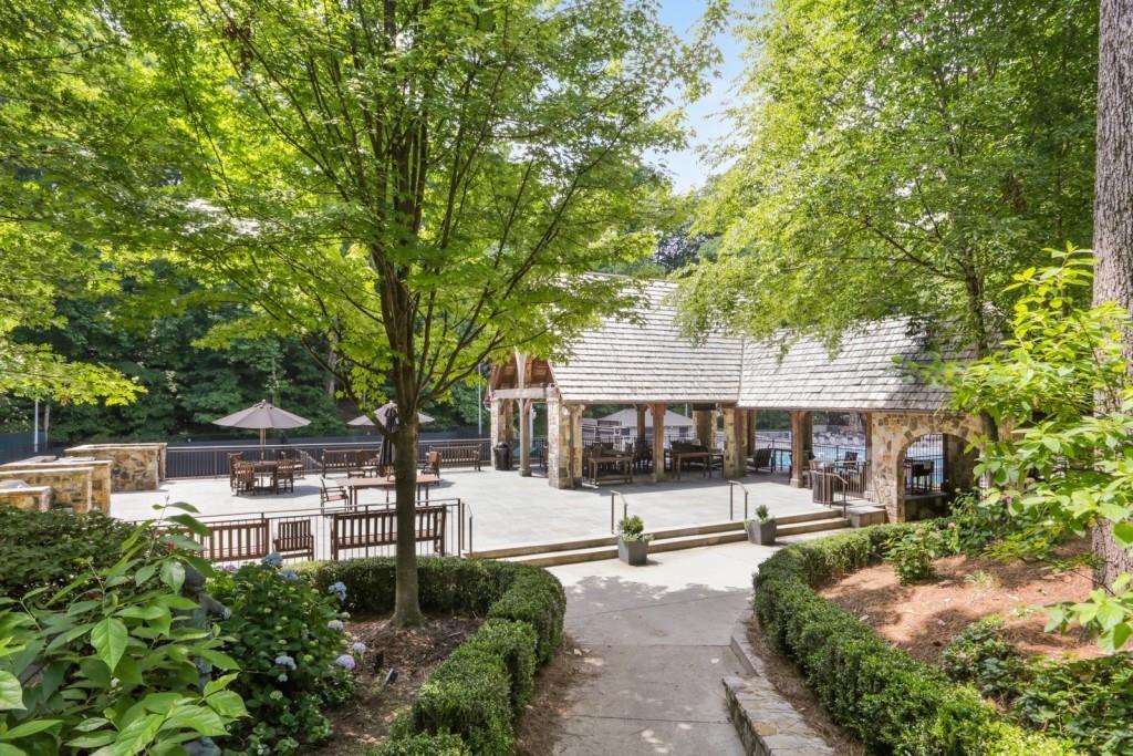 45 Montclair Drive NE