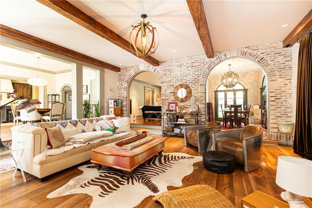 45 Montclair Drive NE