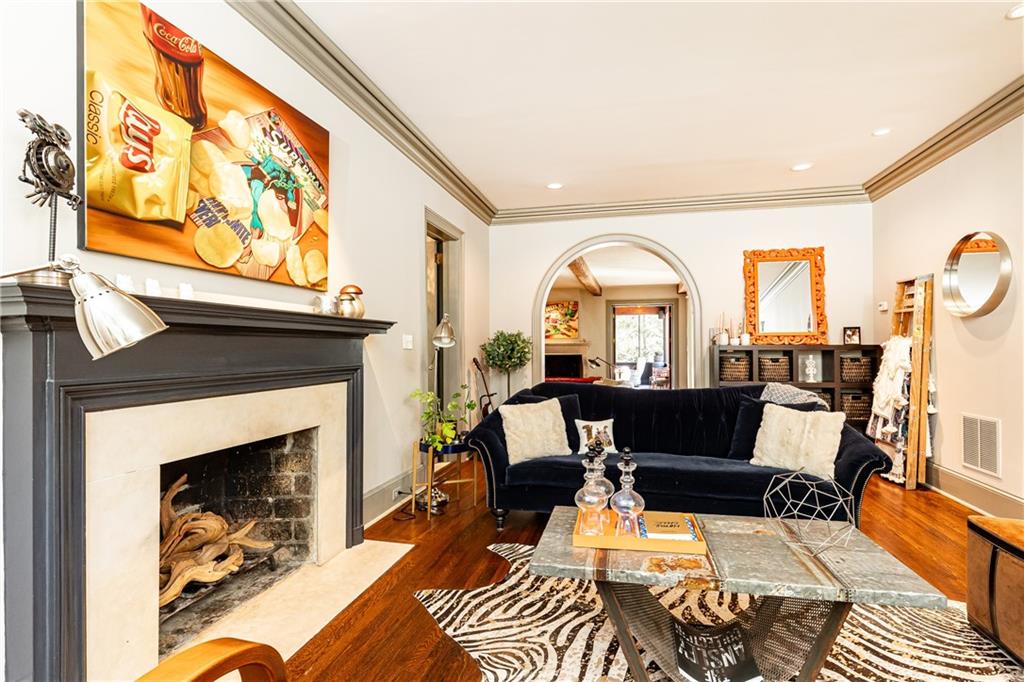 45 Montclair Drive NE