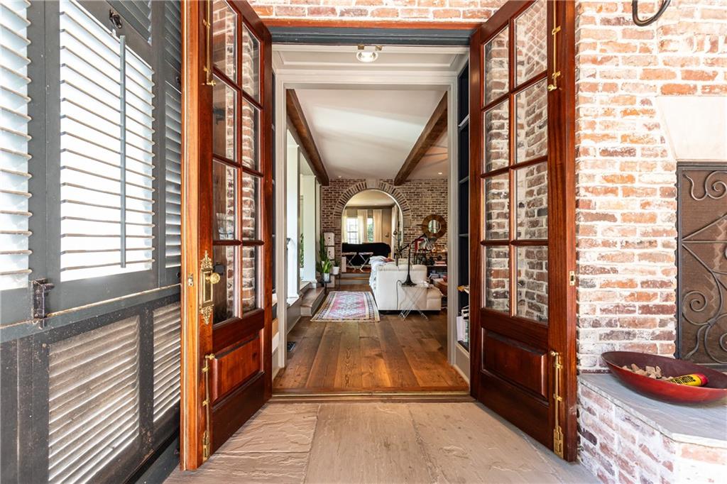 45 Montclair Drive NE