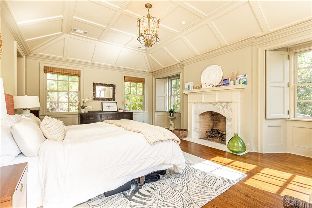 45 Montclair Drive NE