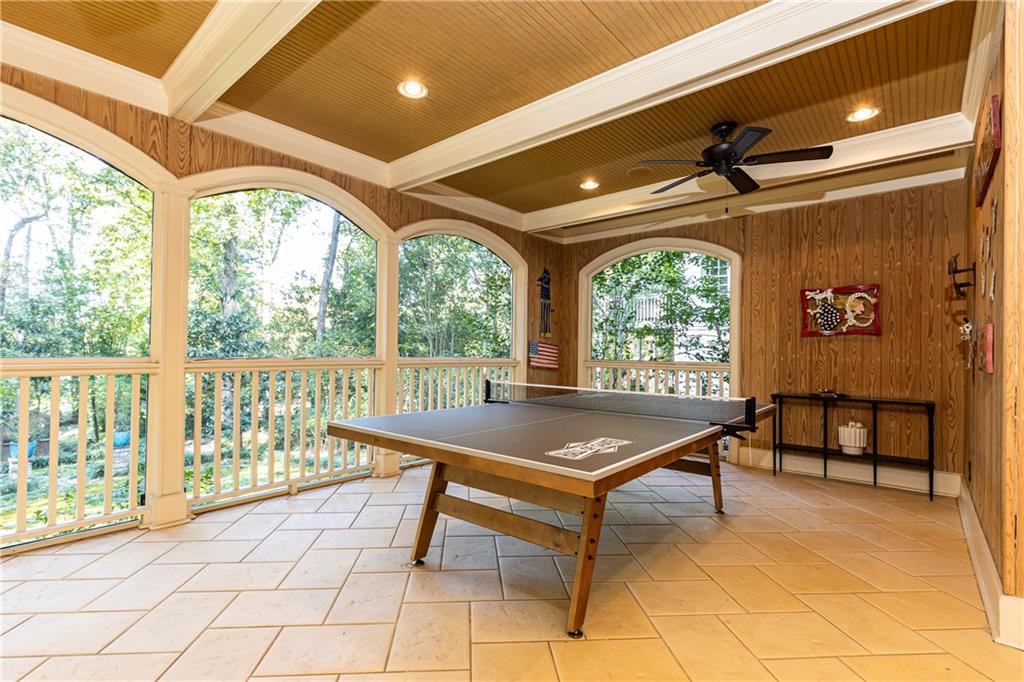 230 Brighton Road NE