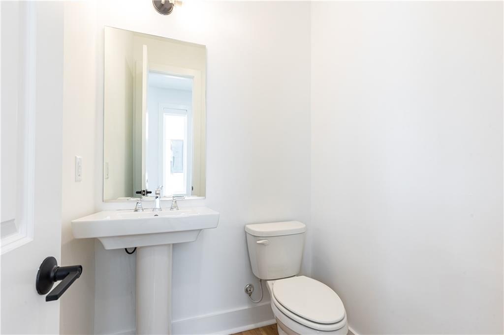 437 Plateau Place NW