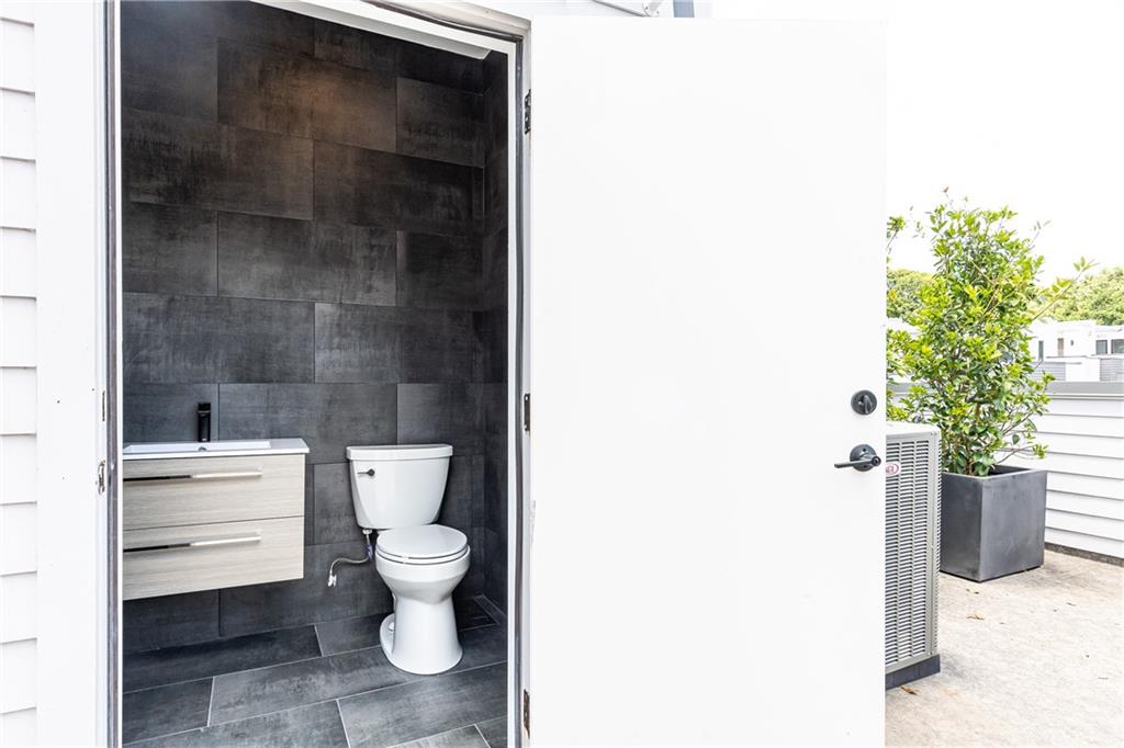 437 Plateau Place NW