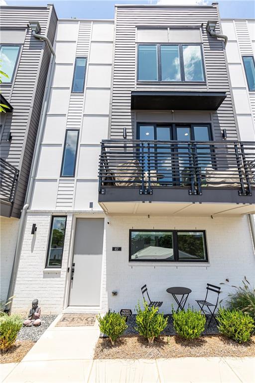 437 Plateau Place NW