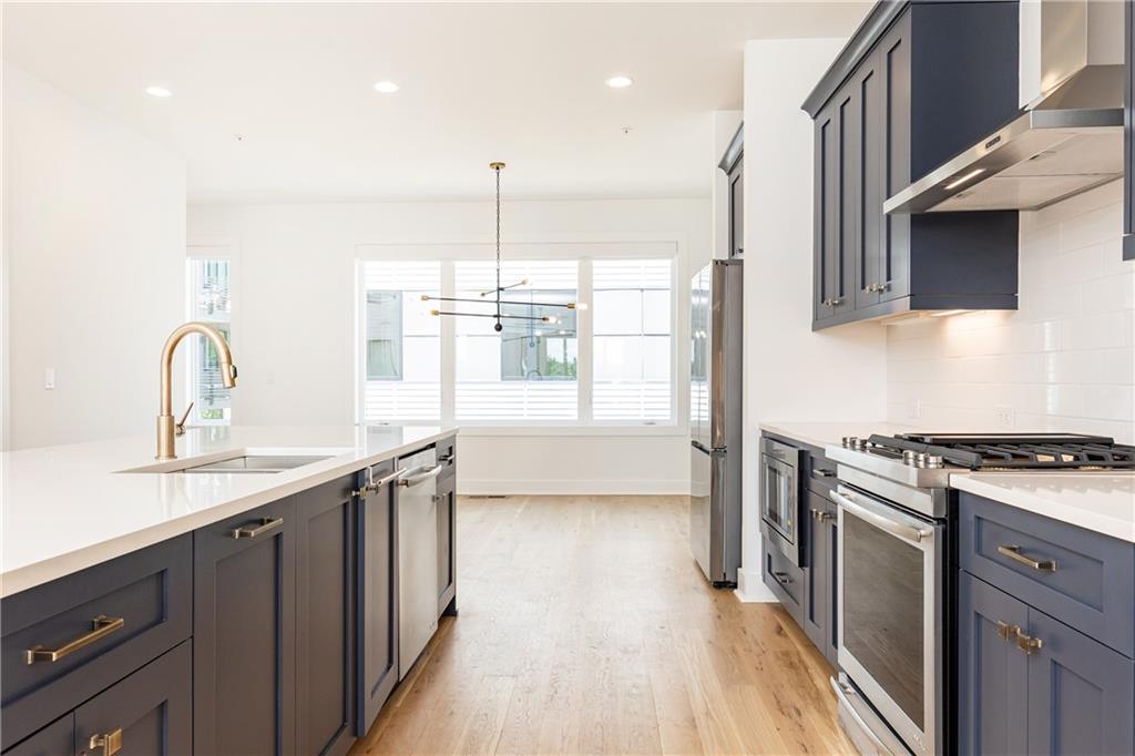 437 Plateau Place NW