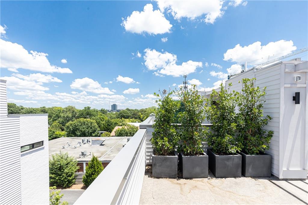 437 Plateau Place NW