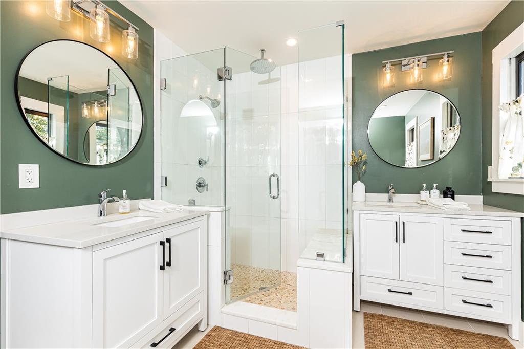 3042 Farmington Drive SE