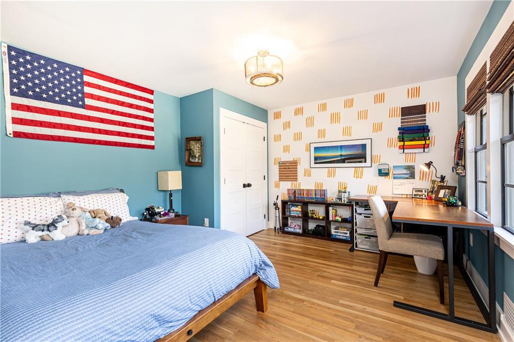 3042 Farmington Drive SE