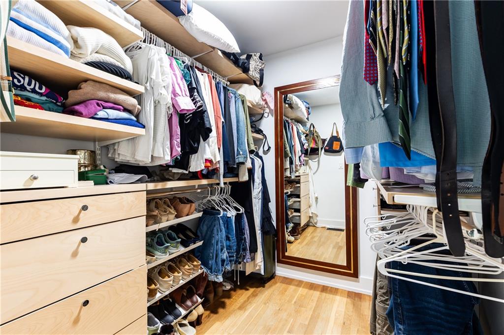 3042 Farmington Drive SE