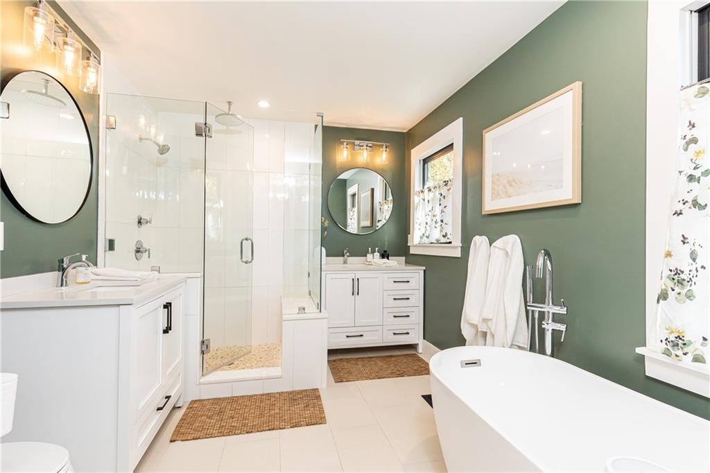 3042 Farmington Drive SE