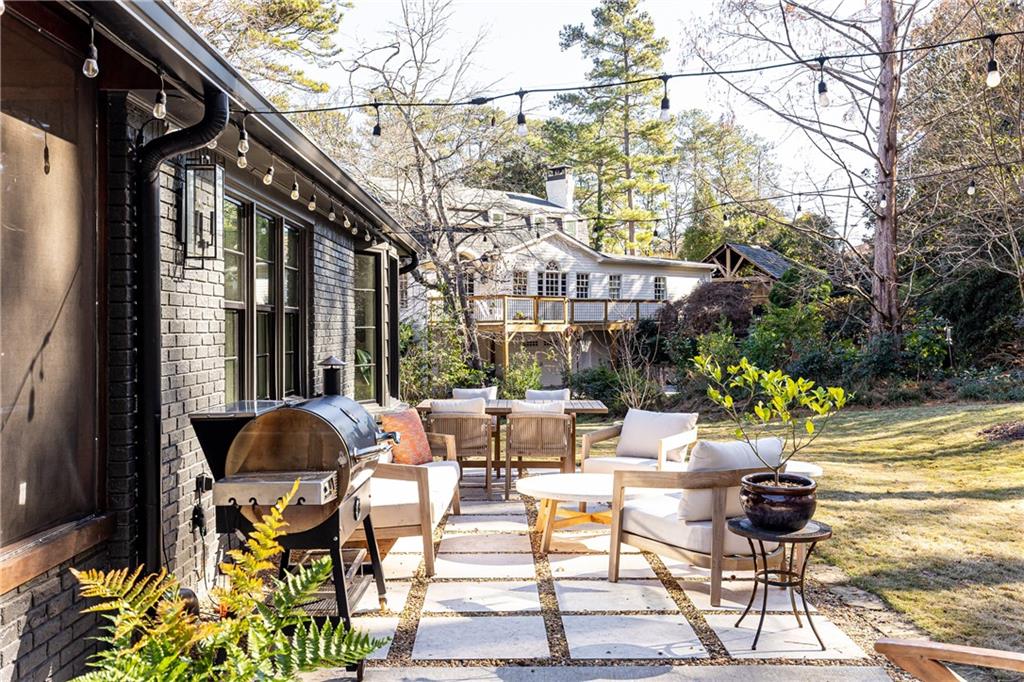 3042 Farmington Drive SE