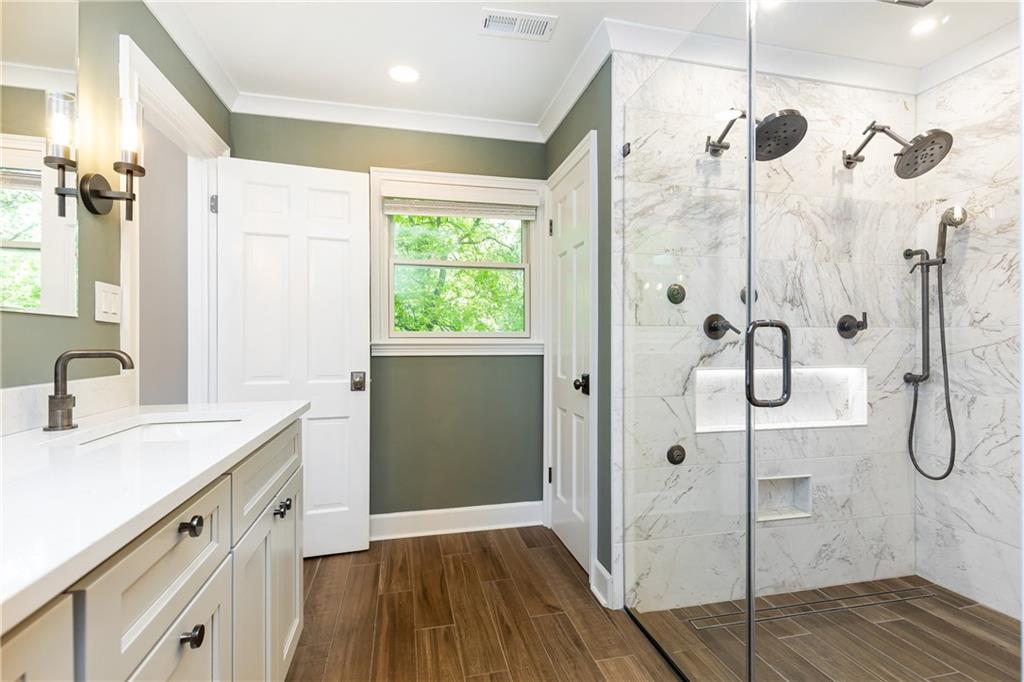 4175 Valley Trail Drive SE