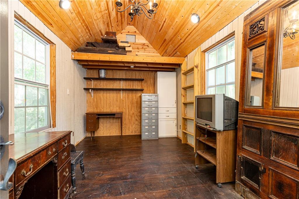 4175 Valley Trail Drive SE