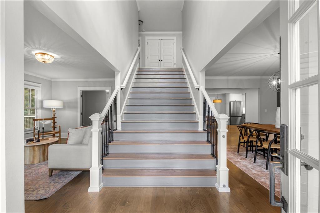 2217 Virginia Place NE